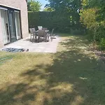 Riante en vrijstaande vakantiewoning op vakantiepark Scheldeveste - Zwin 218
